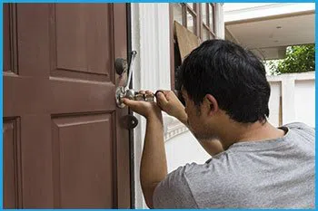 Lock Locksmith Services Wilberforce, OH 937-388-4009 - 16-emergency-locksmith-opening